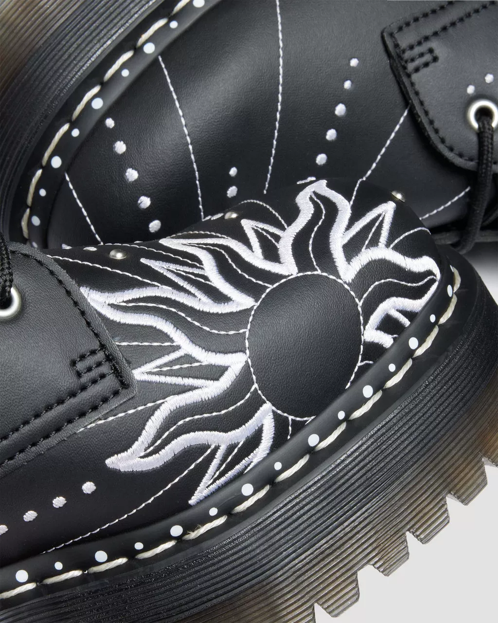 Bota Lunar